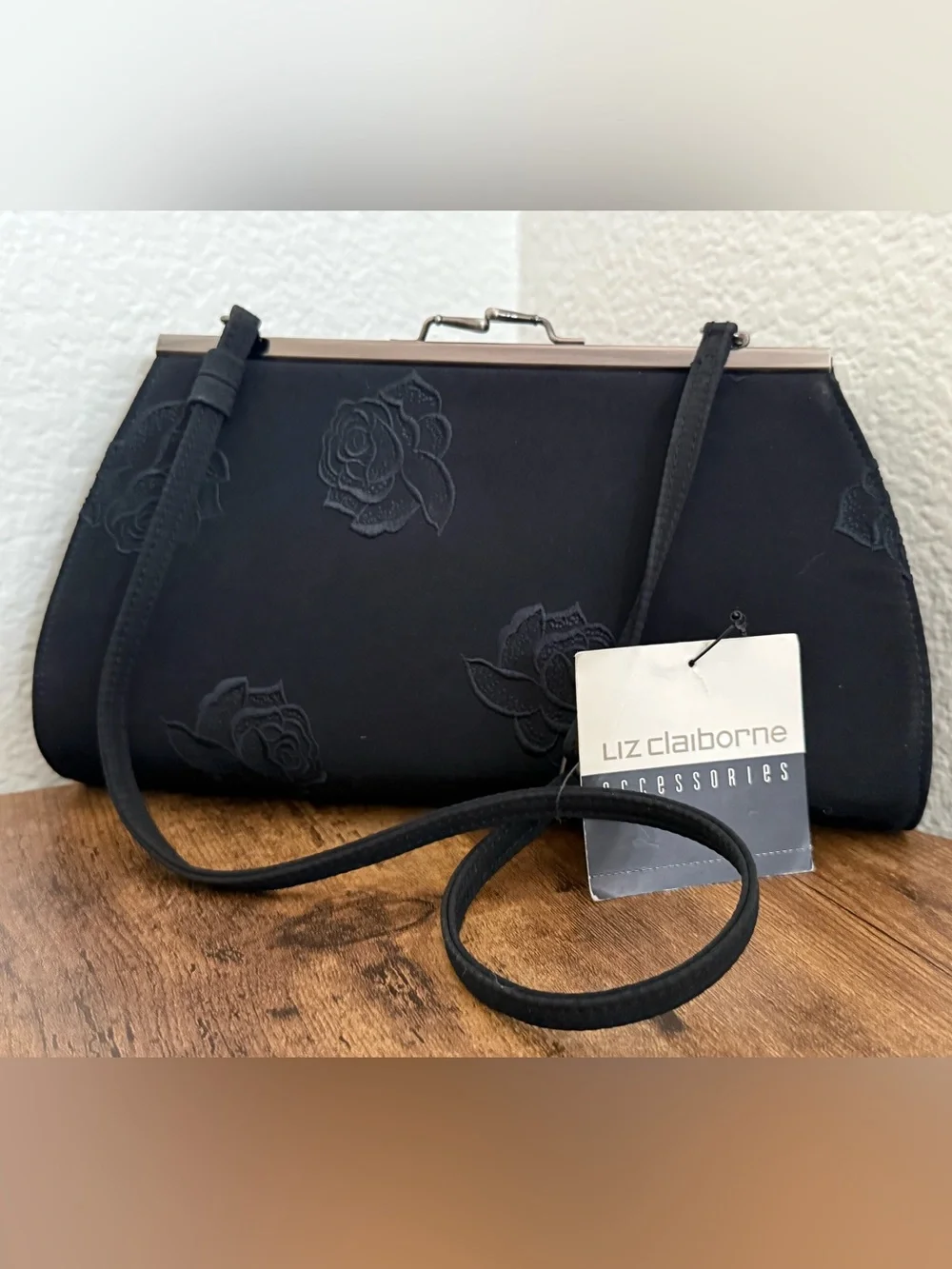 Vintage Liz Claiborne Y2K Clueless Black Fluer de Rose Embroidered Frame Clutch
